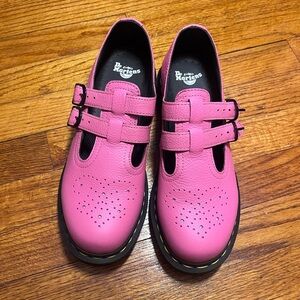 Women’s pink leather Dr. Martens